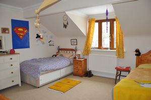 Bed 2- click for photo gallery